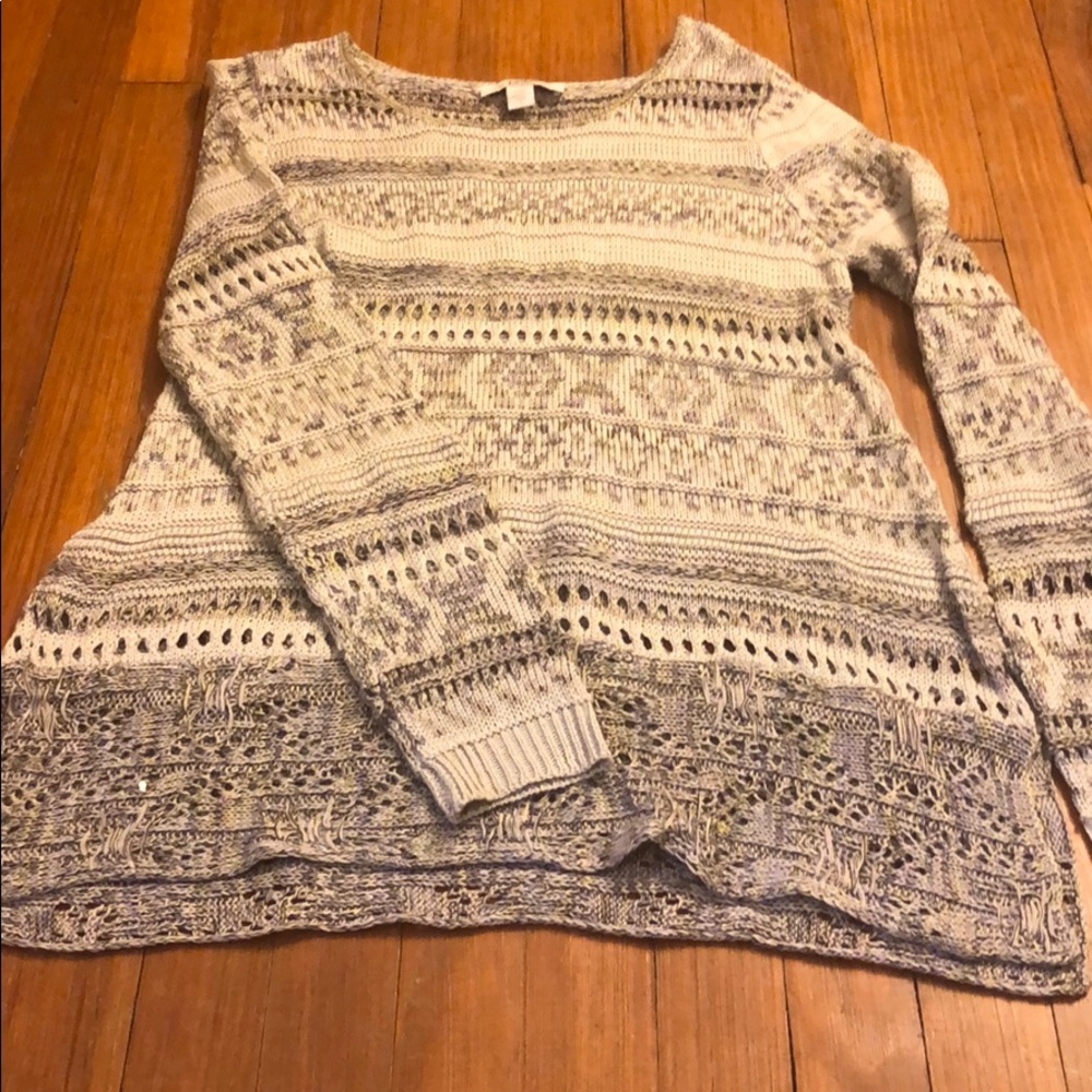 Cute patterned light sweater